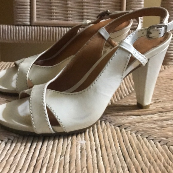 Heels - Picture 2 of 3